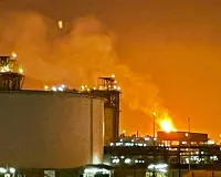 Qatar Gas Facility Blast: दुनिया के सबसे अहम एनर्जी हब में से एक कतर के गैस प्लांट में हुआ बड़ा धमाका