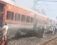 Ranthambore Express Fire: रतलाम में रणथंभौर एक्सप्रेस के कोच से निकला धुआं, यात्रियों में मची अफरा-तफरी, जांच शुरू