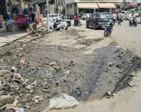 Sanitation: बस स्टैंड के पास गंदगी का अंबार, सफाई व्यवस्था पर उठे सवाल 