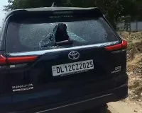 राजोकरी फ्लाईओवर पर भीषण हादसा, महिला की मौत, पांच अन्य घायल