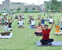 International Yoga Day: स्वस्थ जीवनशैली अपनाने का लिया संकल्प 