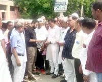 भिवानी में बिजली संकट पर लोगों का विरोध, सब स्टेशन पर सेक्टरवासियों का प्रदर्शन