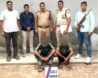 हेरोइन की तस्करी कर रहे दो आरोपी पुलिस के हत्थे चढ़े