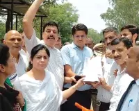 Jantar Mantar Protest: जंतर-मंतर पर छात्रों पर लाठीचार्ज के विरोध में सड़कों पर उतरे अधिवक्ता