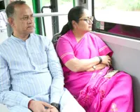 CM Rekha Gupta: डीटीसी बस में सफर कर मुख्यमंत्री रेखा गुप्ता ने किया दिल्ली का निरीक्षण