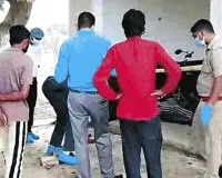 अविकसित कॉलोनी में पड़ा मिला युवक का शव, नशे की ओवरडोज से मौत की आशंका