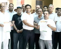 बदहाल बिजली व्यवस्था में सुधार की मांग, समाधान दिवस में पहुंचे लोग