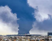 Kuwait Attack: ईरानी हमले के बाद लगी आग, उड़ानें प्रभावित, हमलों के बाद बढ़ा तनाव