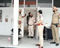 एसएसपी आहलूवालिया ने सब-डिवीजन खन्ना व समराला के पुलिस थानों का किया औचक निरीक्षण