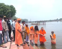 गंगा का पानी हुआ काला, जलीय जन्तुओं की मौत, साधु-संतों मे रोष