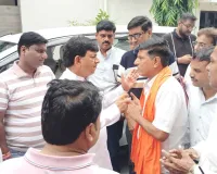 विश्व हिंदू महासंघ के प्रतिनिधि मंडल ने कौशल विकास राज्य मंत्री कपिल देव अग्रवाल से की भेंट