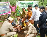 Nainital News: नैनीताल में ‘एक पेड़ मां के नाम’ अभियान को मिला बल