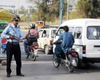 Pakistan News: पाकिस्तान में महंगाई का भारी भरकम संकट, ईंधन महंगा होते ही महंगा हुआ सफर और मालभाड़ा