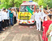 Ambulance: स्वास्थ्य मंत्री आरती सिंह राव ने रेवाड़ी में 30 आधुनिक एंबुलेंसों को दिखाई हरी झंडी