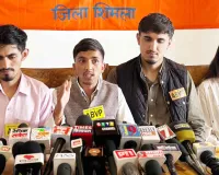 ABVP Protest: फीस वृद्धि को लेकर भड़की एबीवीपी, विश्वविद्यालयों में आंदोलन की चेतावनी