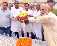 डिंगर माजरा पहुंचे लेबरफेड चेयरमैन देवेंद्र पांचाल, कांग्रेस पर साधा निशाना