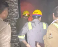 वैशाली के अपार्टमेंट में भीषण आग, सिलेंडर फटने से मची अफरातफरी