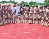शाह सतनाम जी गर्ल्स स्कूल की एनसीसी कैडेट्स को कृषि मंत्री ने किया सम्मानित