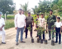 Tree Plantation: पावन अवतार दिवस पर हैदराबाद में गूंजी हरियाली की पुकार, साध-संगत ने किया पौधारोपण