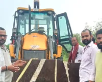 सड़क दुर्घटना में घायल गोवंश का कराया उपचार