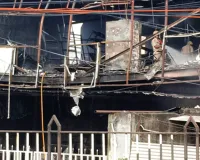 Kolkata Car Showroom Fire: कोलकाता के बांकरा में कार शोरूम में भीषण आग, 22 नई कारें जलीं, 8 कारें क्षतिग्रस्त