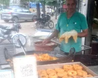 रसोई गैस व बिजली के रेट बढ़ने बाद अब रोजमर्रा की वस्तुओं के रेट बढ़े