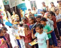 तपा ब्लॉक की शाह सतनाम जी ग्रीन एस वेलफेयर कमेटी की सेवादार बहनों ने सरकारी स्कूल के बच्चों को बांटी शिक्षण सामग्री