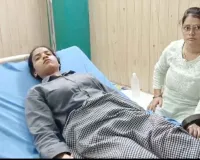 Varanasi Airport incident: वाराणसी एयरपोर्ट पर मची अफरा-तफरी, महिला कर्मचारी समेत दाे घायल   