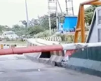 Toll Plaza: टोल प्लाजा पर कर्मचारी की अचानक मौत, वीडियो वायरल