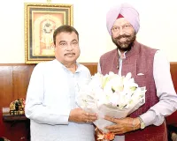 विभिन्न विकास प्रोजेक्टों को लेकर गडकरी से मिले सोढ़ी