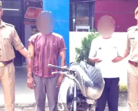 चोरी की बाइक से मोबाइल छीनने वाले दो आरोपी गिरफ्तार