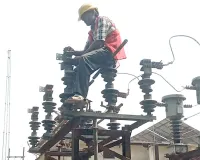 Kairana Electricity News: देवी मंदिर विद्युत लाइन पर लगाए गए सात अतिरिक्त पोल, साढ़े छह घंटे प्रभावित रही आपूर्ति