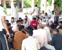 प्रदूषण के मुद्दे पर फिर मुखर हुए ग्रामीण, फैक्ट्री संचालकों की डीएम से करेंगे शिकायत