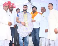 गोल्ड मेडल विजेता आशु का गांव खानपुर पहुंचने पर  स्वागत