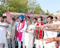 Sirsa Namo Cricket League: नमो क्रिकेट लीग में पहुंचे तरुण भंडारी, युवाओं को दिलाई नशे के खिलाफ शपथ