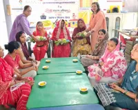 Anganwadi Center News: आंगन मिलन समारोह में गर्भवती महिलाओं की कराई गोद भराई