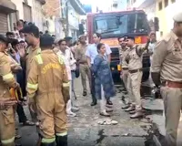 Baghpat Fire News: बागपत में दुकान-मकान में भीषण आग, महिला और बेटी की मौत; दो झुलसे