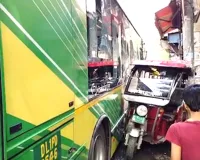 Delhi Road Accident; दिल्ली में सड़क हादसों से मचा हड़कंप, DTC बस की टक्कर से एक की मौत; द्वारका में ट्रक ने ली युवक की जान
