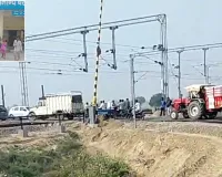 जाखल-तलवाड़ा रोड पर अस्थायी फाटक शुरू, बसों का आवागमन भी बहाल