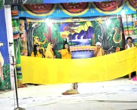 Ramlila: मीरापुर में रामलीला मंचन के दौरान राम-लक्ष्मण और सीता के वनवास व केवट संवाद की लीला का मंचन