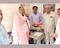 शिक्षक व स्नातक एमएलसी की जीत पर भाजपाइयों ने मनाई खुशी, बांटी मिठाइयां