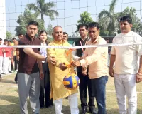 सेंट जेवियर्स मीरापुर में अंतर-विद्यालय वॉलीबॉल प्रतियोगिता का आयोजन