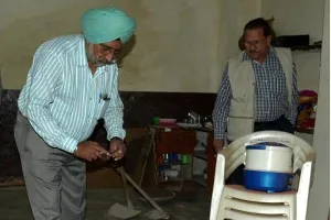 अकाली नेता पर अंधाधुंध फायरिंग,लगीं 3 गोलियां -हालात गंभीर