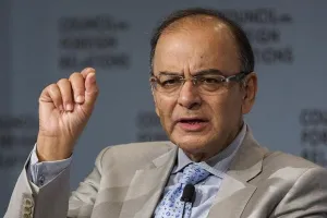 डेबिट, क्रेडिट कार्ड से 2,000 रु. तक लेन-देन होगा सेवाकर मुक्त!