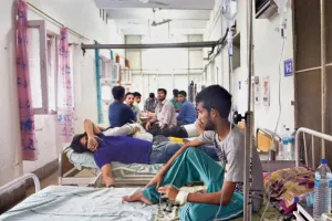 सरकारी अस्पताल में अब हर दिन बैड पर अलग रंग की चद्दरें