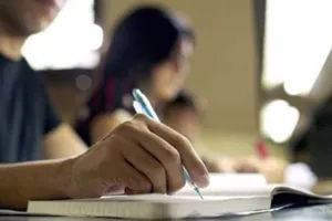 नकल रहित परीक्षाओं के आयोजन पर पुरस्कृत होंगे अध्यापक
