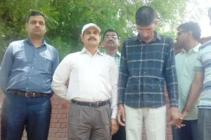 10 हजार रुपये रिश्वत लेते लाइनमैन रंगे हाथों गिरफ्तार