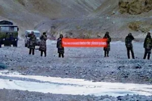 चीन की दोगली नीति , बॉर्डर पर फिर दिखाई दादागिरी