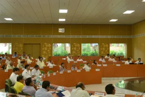 जनता की गाढ़ी कमाई का हो सदुपयोग: राजे