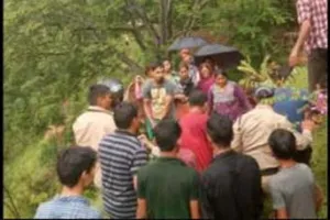 तेज रफ्तार बना कहर, एक बच्ची समेत पांच की मौत